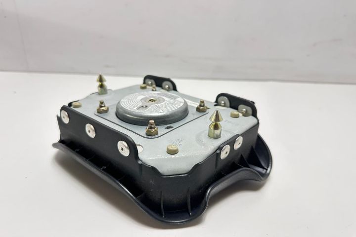 Airbag volan / sofer 3b0880201am Volkswagen VW Golf a 4-a generatie