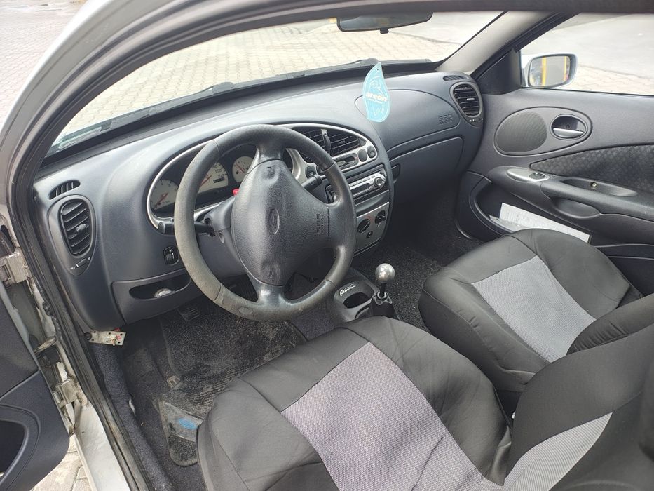 Продавам Форд Пума 1.4