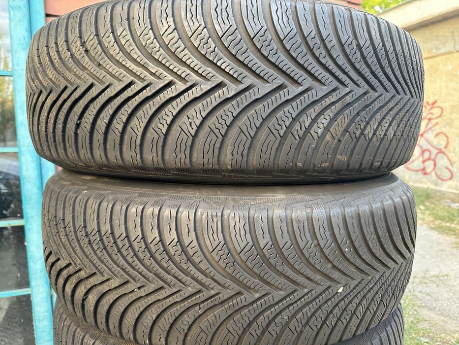 Продавам 4бр. Зимни гуми 205/65/16 Michelin / Мишелин