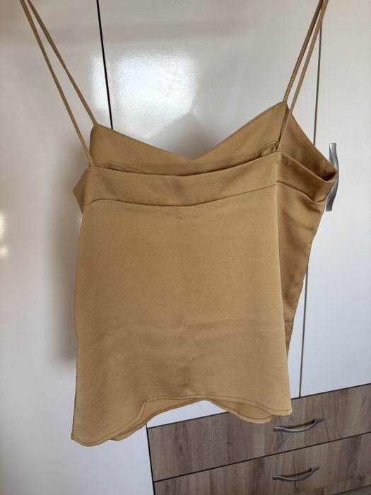 Официален потник на Манго