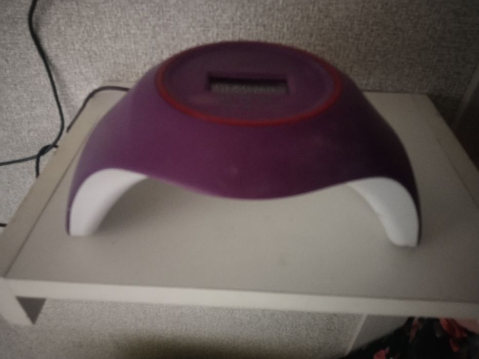 Продам лампу для маникюра