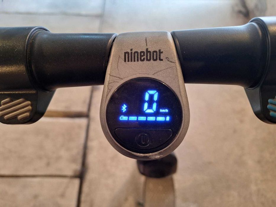 Продам электросамокат оригинал  NINEBOT 9