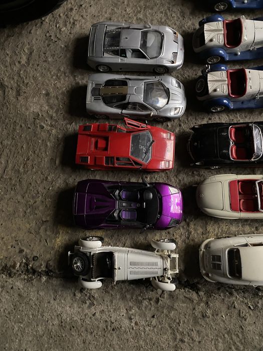 Masinute metal mari, 1:18, 1:24, Bburago, Lemans Hot wheels, Siku, etc