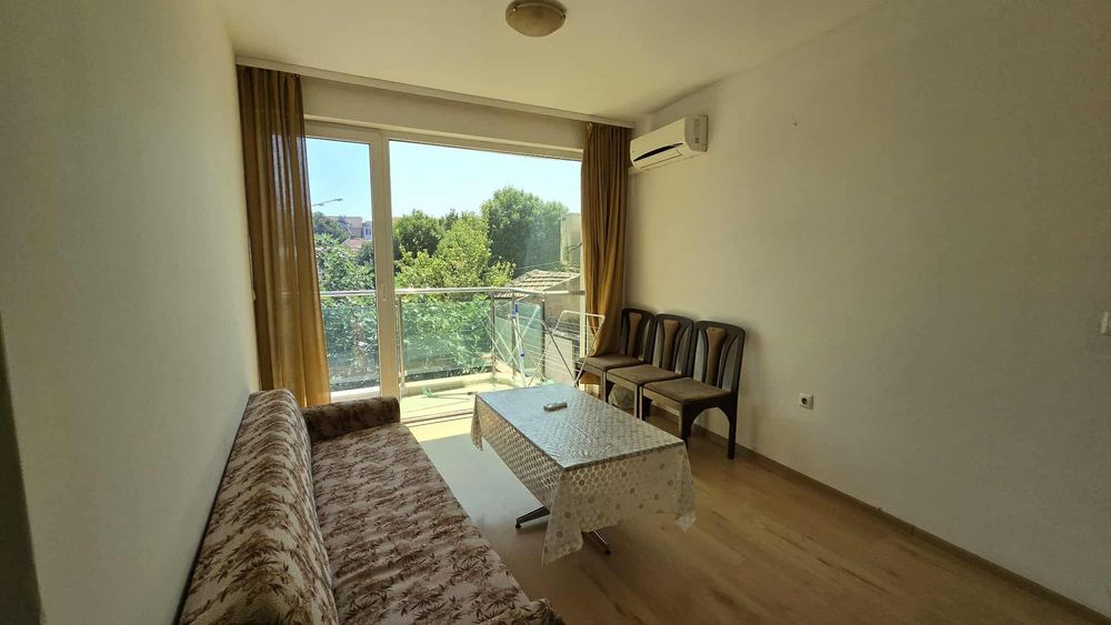 Дава се под наем Двустаен апартамент в Варна, Зимно кино Тракия - 50 кв.м за 358 € - Снимка #1