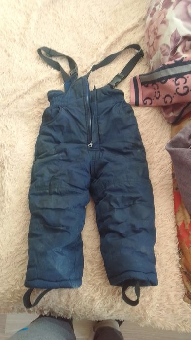 Продам детские теплые вещи