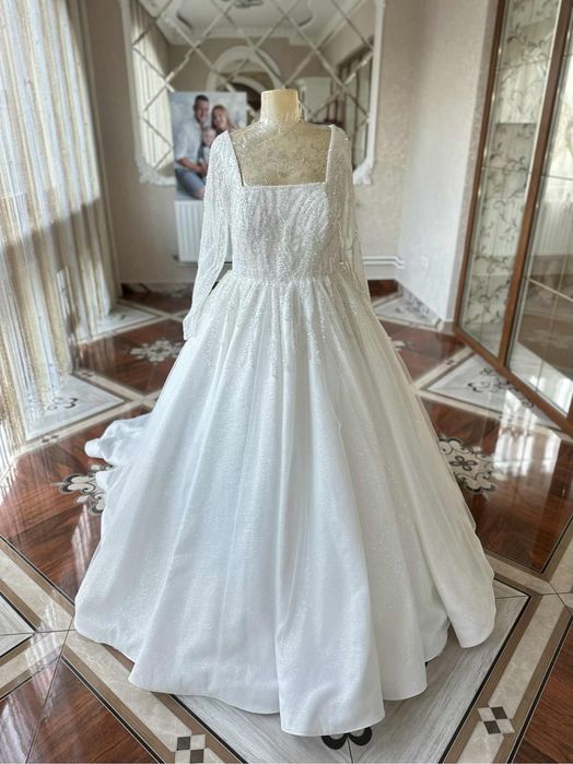 Vand rochie de mireasa