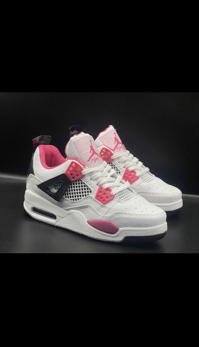 Air Jordan 4 diferite modele