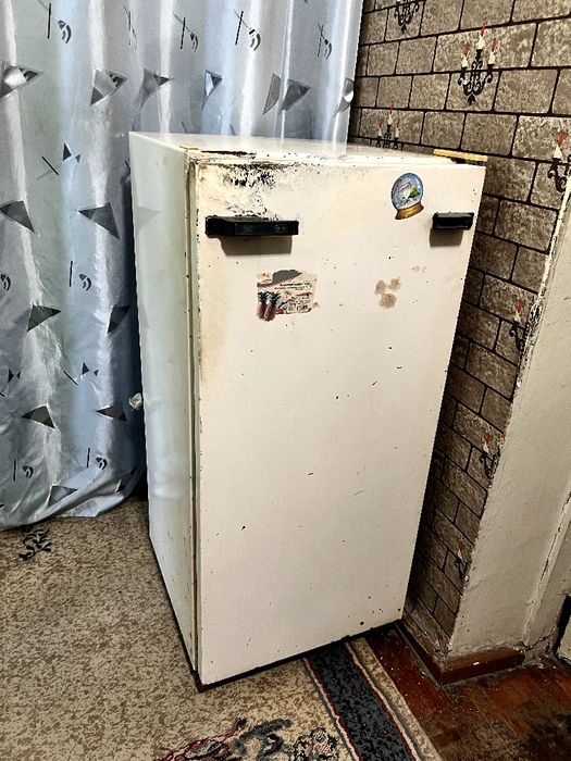 Холодильник рабочий Саратов гнилой.