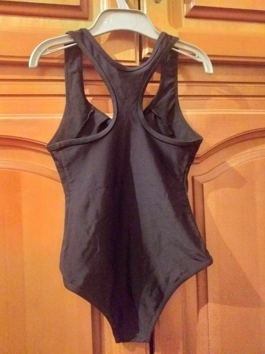 Купальник на девочку 7-9лет