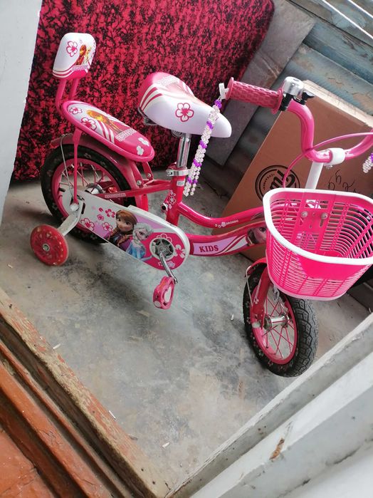 Чирчик октябрь Киз болага велосипед сотилади енги бир икки ишлатилган