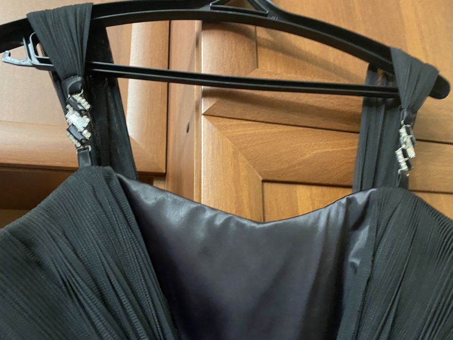 Платье вечернее