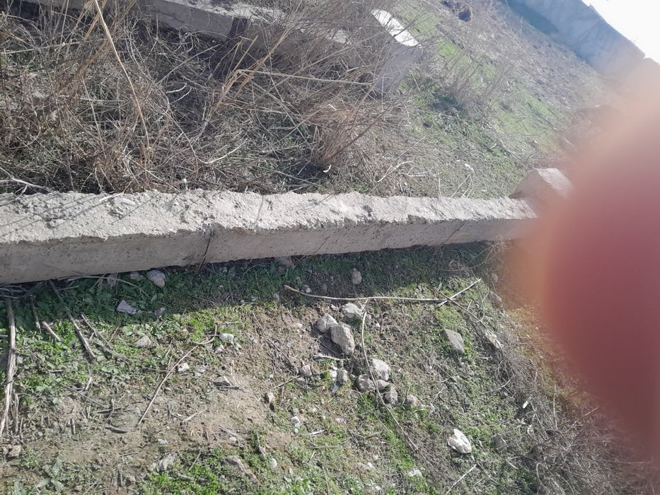 Релис и битон сталба