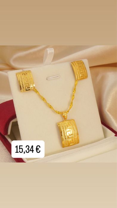 Дамски комплекти - колиета, обеци и гривни