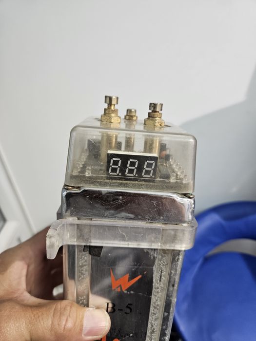 Автомобильный накопитель