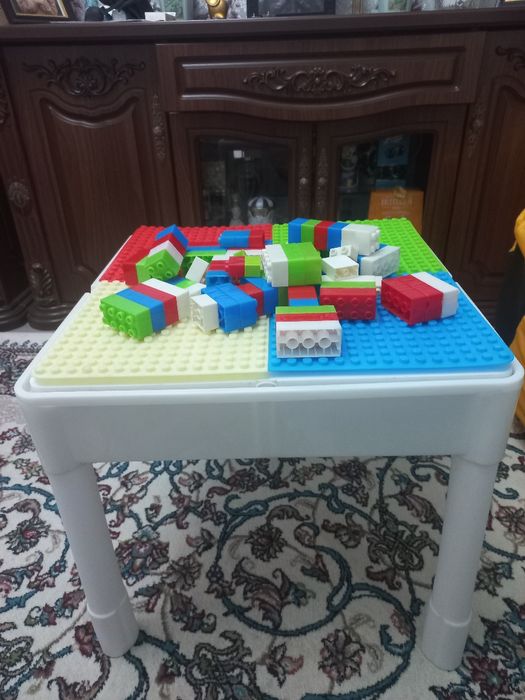 Лего стол со стульчиками