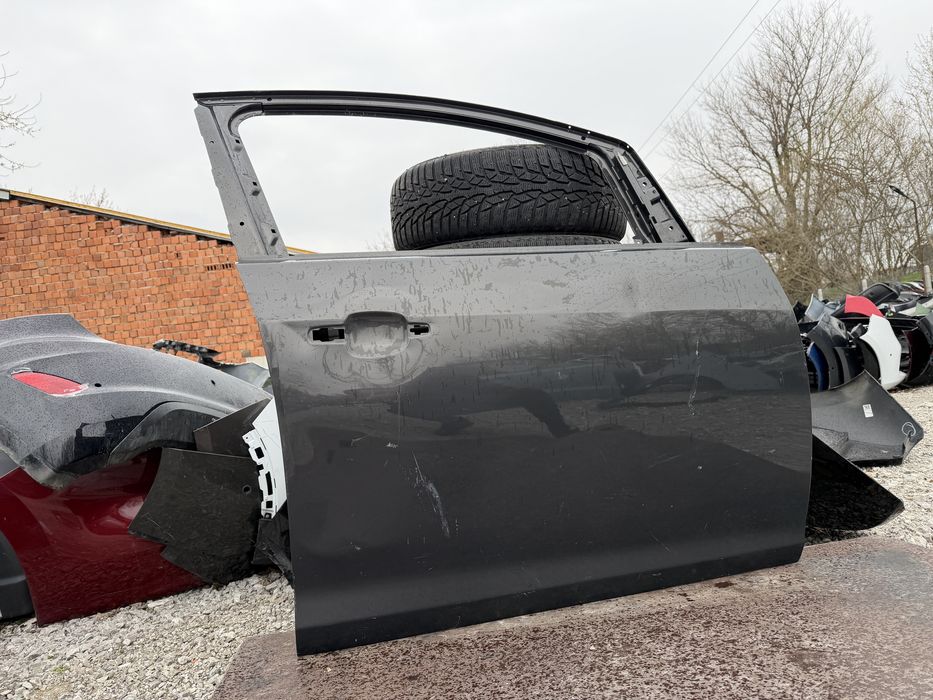 Врата Opel Astra J 2010 год.-