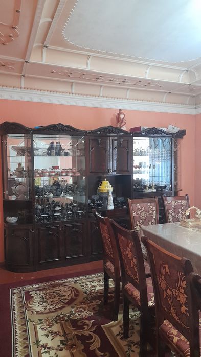 Прадаёотса стенка  3×2.5