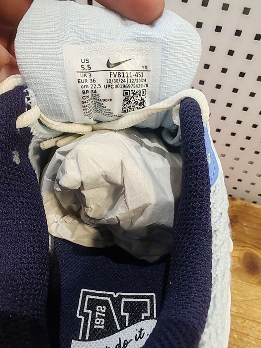 Adidași Nike Zoom Vomero 5 mărimile 35.5 și 36