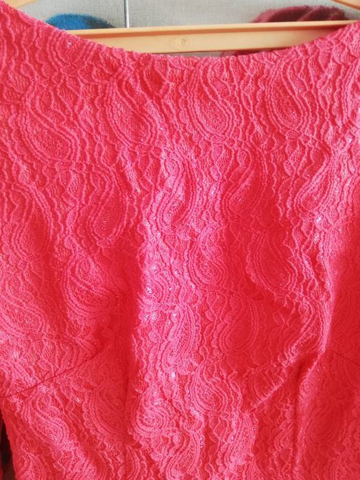 Продам за 5000 2 платья