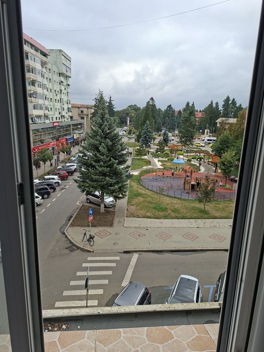 Apartament 3 camere centru
