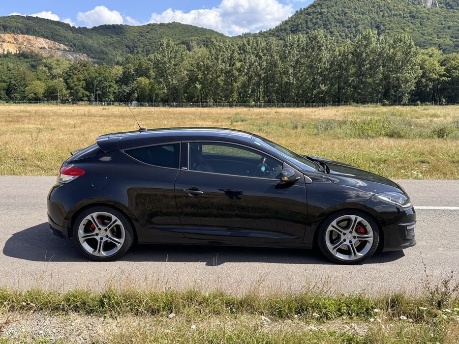 Renault Megane 3 GT220 Coupe (F4RT-874 RS)