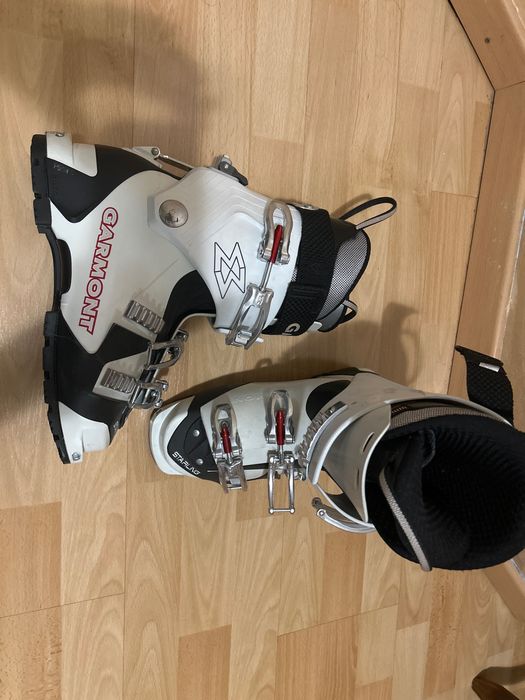 Ски обувки за  жена 245мм