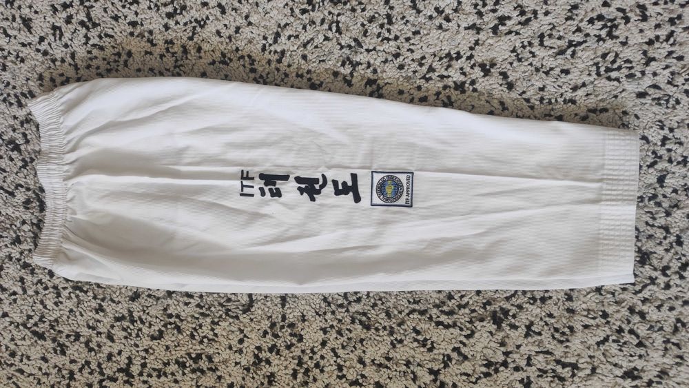 Добок / Екип за Таекуондо Daedo ITF approved 110cm