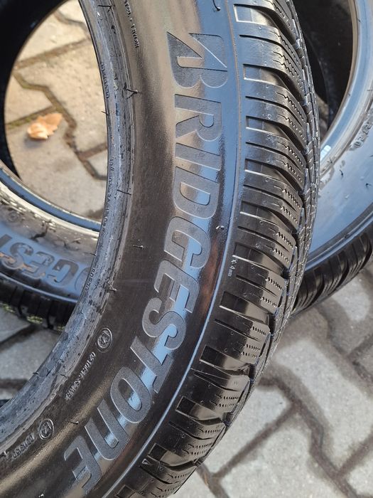 235 55 18 bridgestone 2бр.
