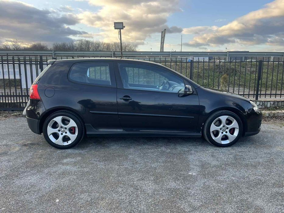 Продавам Голф 5 GTI 2.0 TFSI 200кс бензин на ЧАСТИ, както и други коли