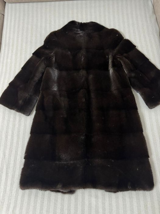 Продам норковую шубу