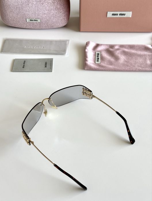Слънчеви очила Miu Miu