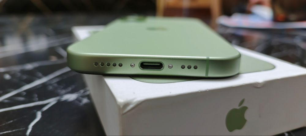 Iphone 17 8/256/gb