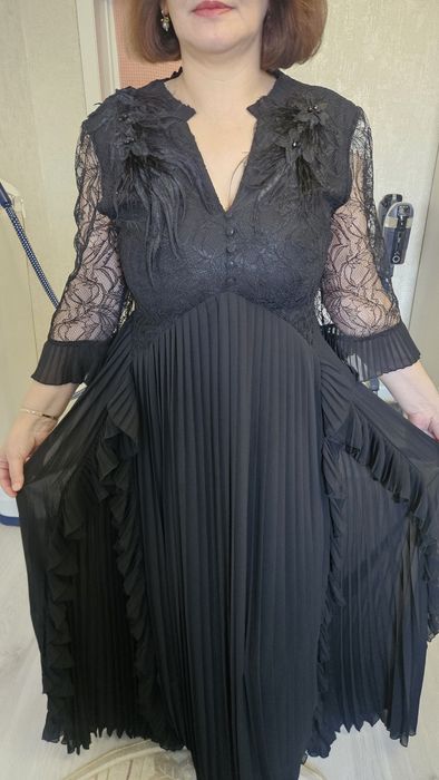 Платье вечерний красивый