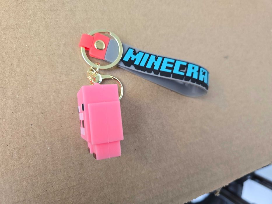Оригинален ключодържател Minecraft – Прасе (Pig)