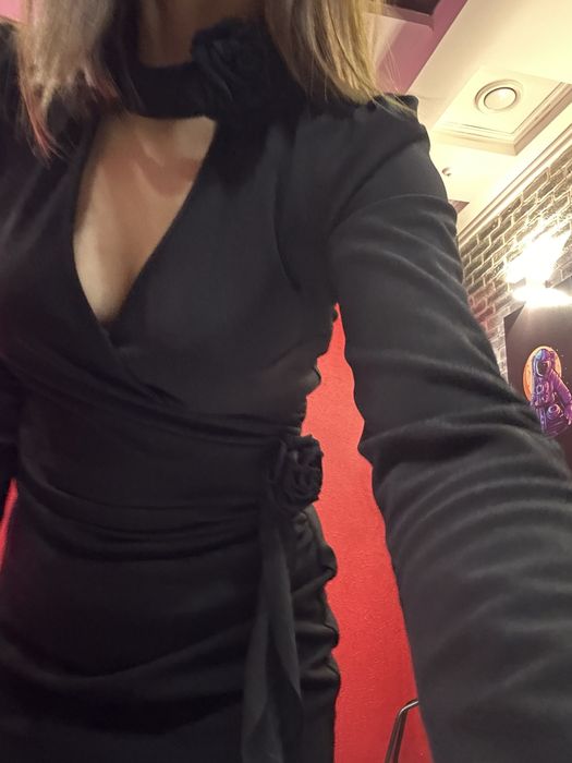 Продам платье Lichi.