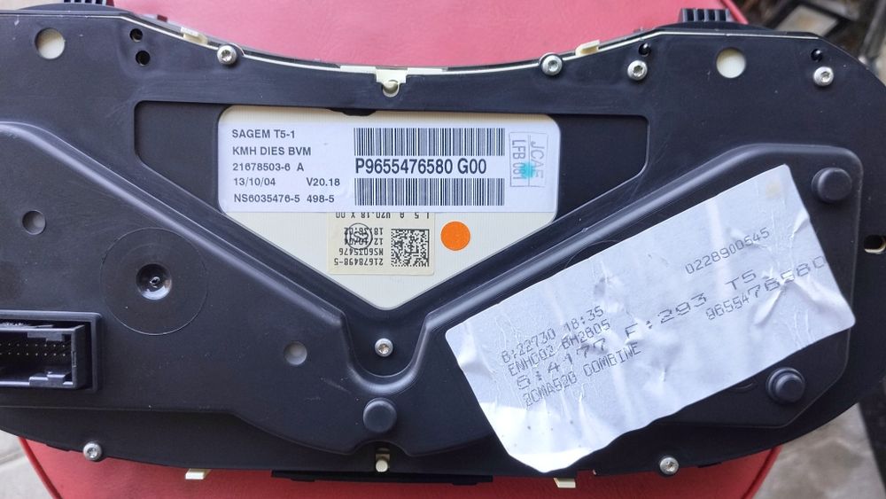 Dezmembrez Peugeot 307 / piese de vanzare