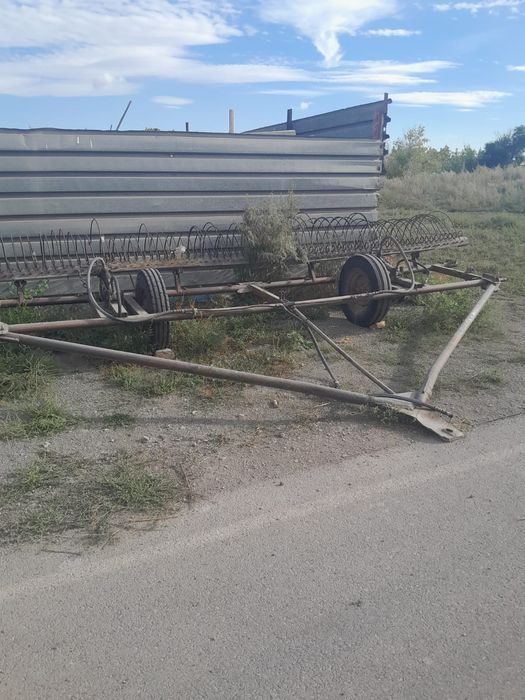 Продам трактора, запчасти