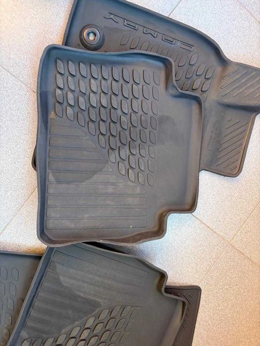 Продам автомобильные полики