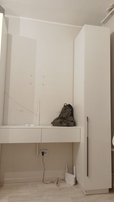 Продам тумбку со шкафом