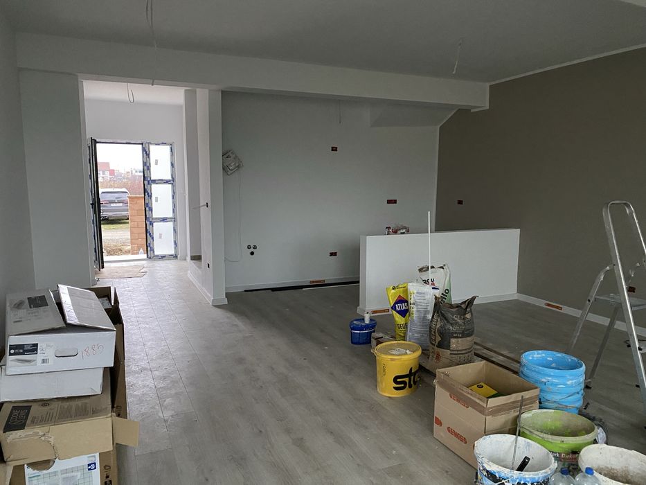 PROPRIETAR vand Duplex Mosnita Noua 120 mp la asfalt/șosea 4 camere