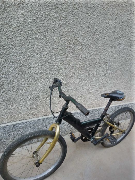Велосипед за части или декорация