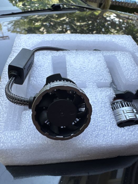Продавам LED крушки 9005/НВ3
