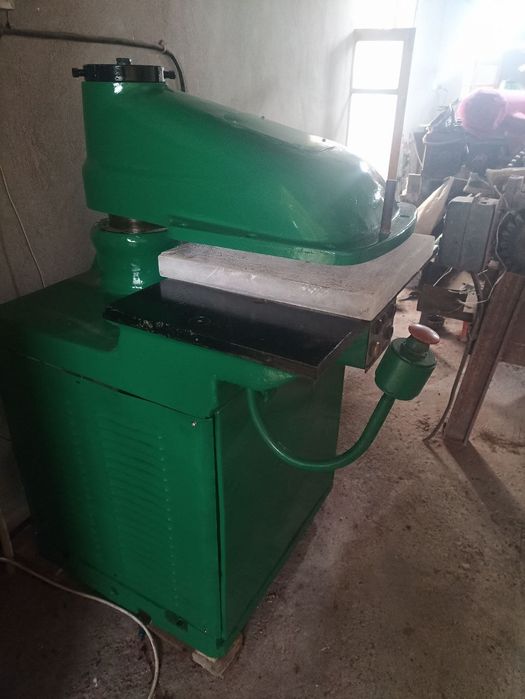 Kroy press. Преса крой