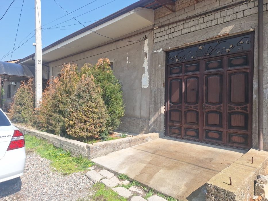 Маданиятда 5.2 сотох ховли сотилади