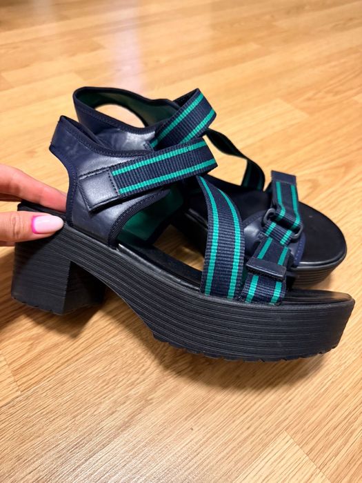 Босоножки Корея 38