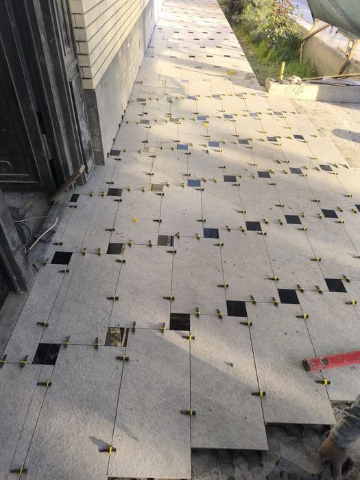 Tom bostirish uy yiqitish bulok terish kirisha urish beton quyish