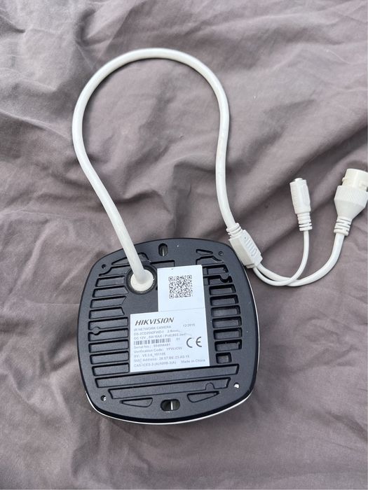 Camera supraveghere hikvision ds-2cd2542fwd