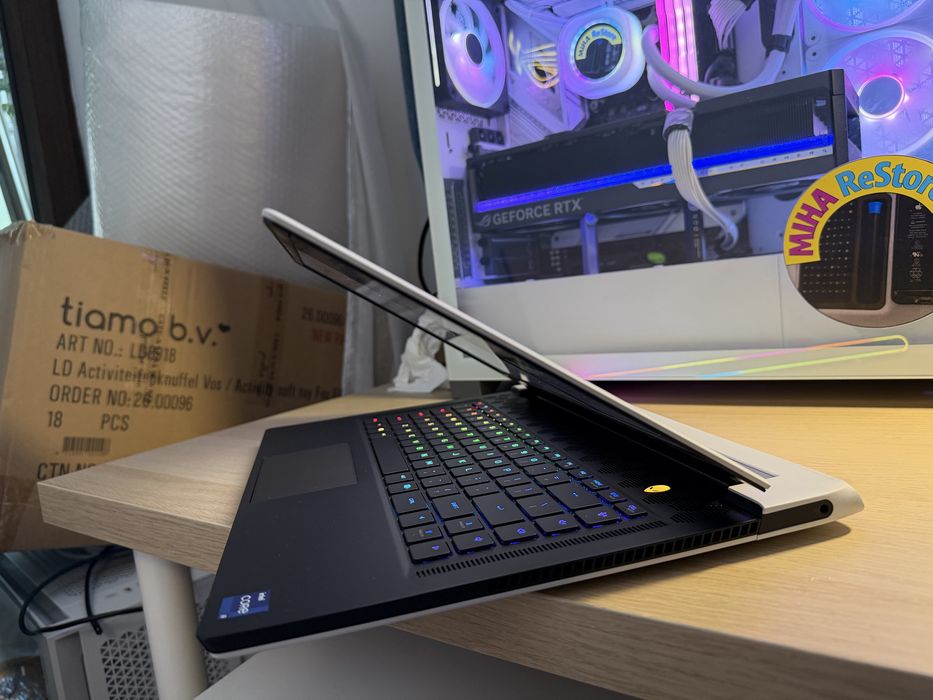 [9 zile power on, ca NOU] Laptop Gaming ALIENWARE X15 R1 i9-11900H RTX3070 32GB RAM 1TB SSD 15" FHD IPS 165Hz