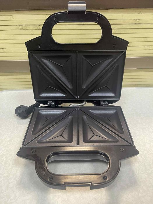 Сандвич преса Tefal SM1572