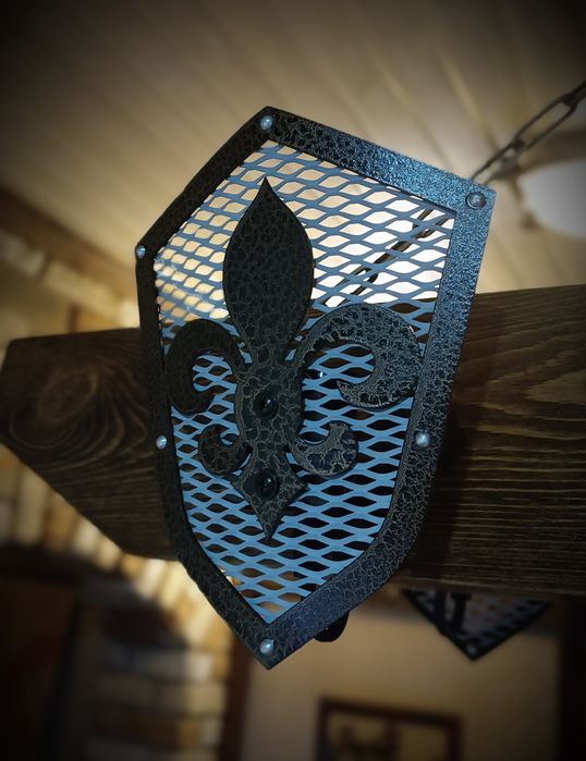 Люстра.Люстра.Люстра в замковом стиле.